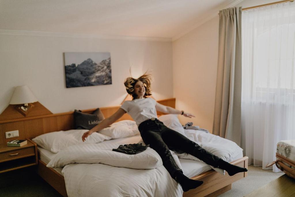 Dorfcafe Unken Hotelpension Swirtshaus Im Dorf Luaran gambar