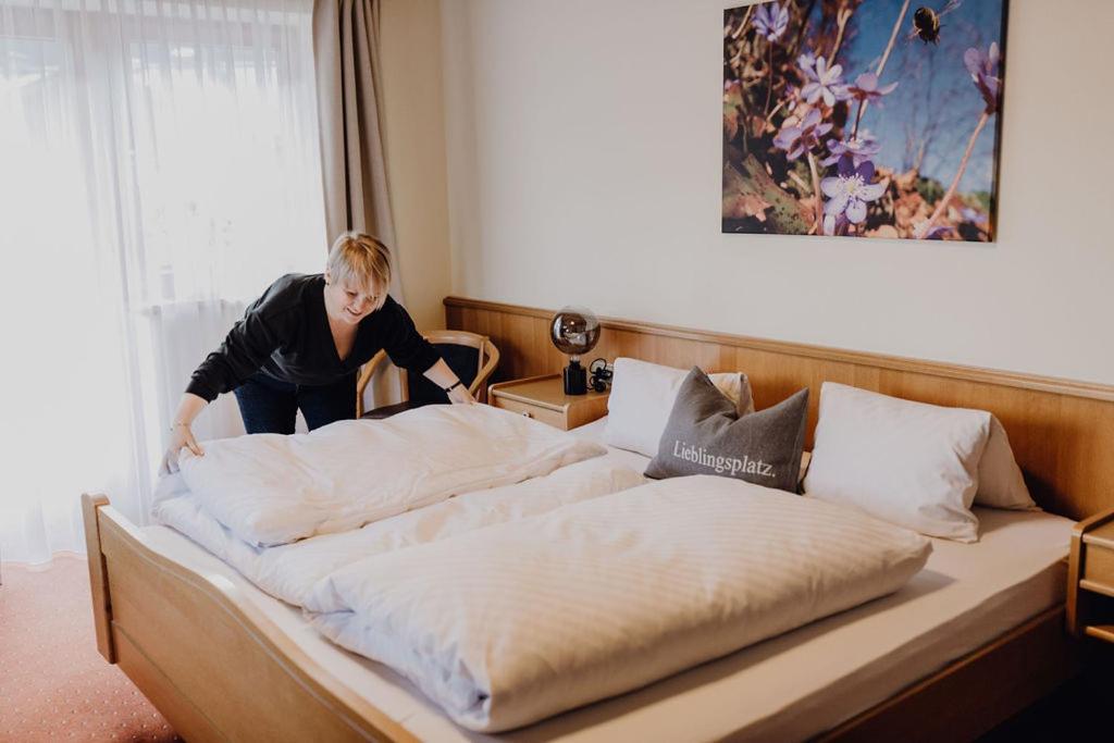Dorfcafe Unken Hotelpension Swirtshaus Im Dorf Luaran gambar
