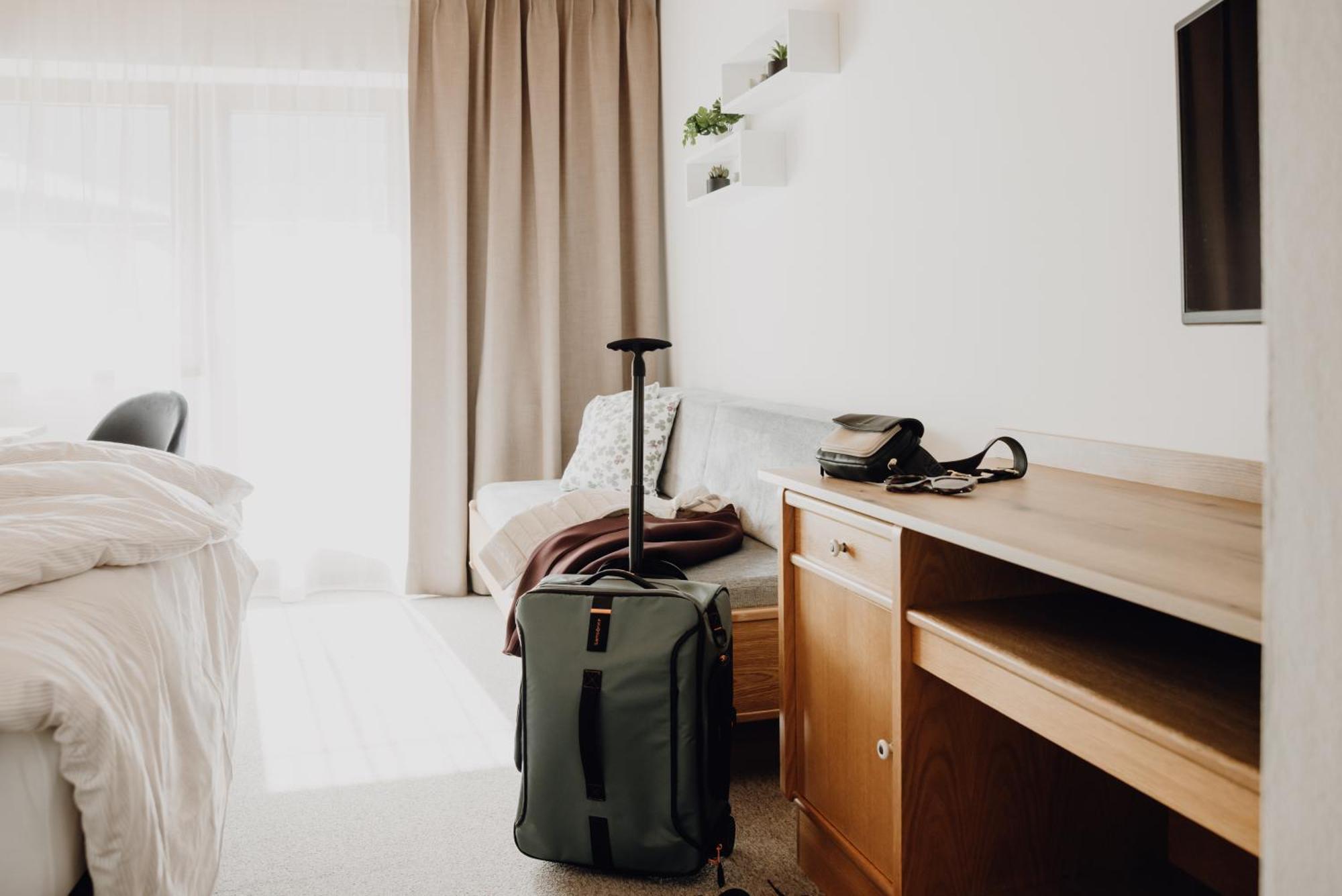Dorfcafe Unken Hotelpension Swirtshaus Im Dorf Luaran gambar